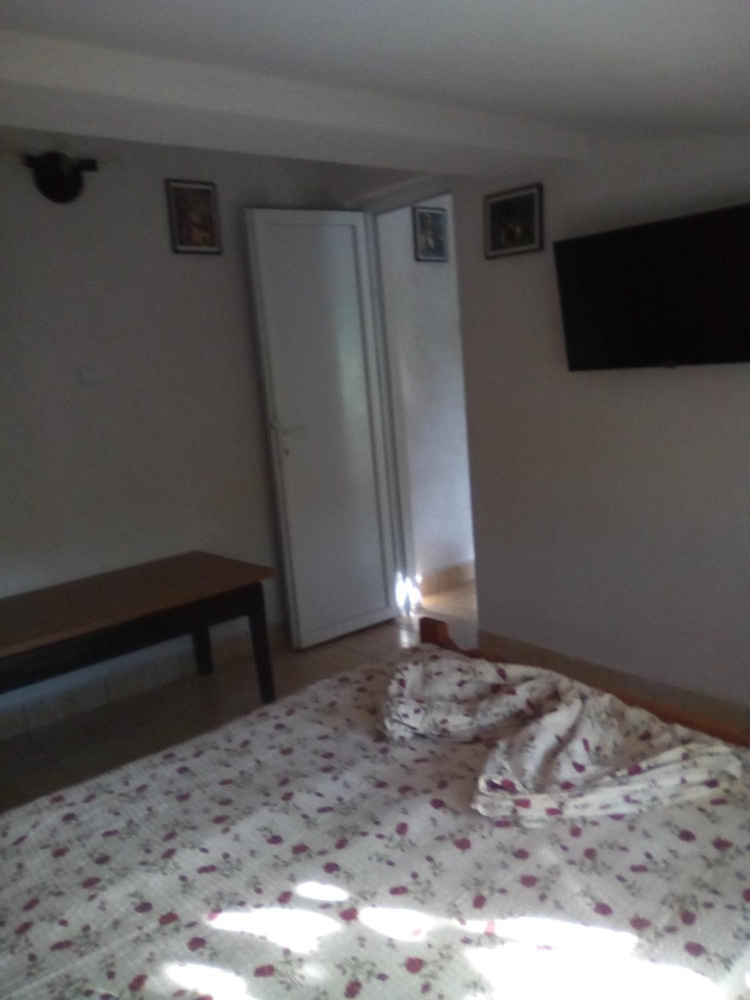 Apartamente Pinciuc Костинешти Экстерьер фото